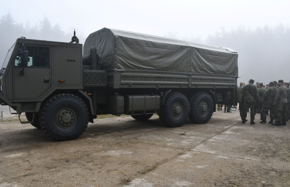 1_tatra_t_815_autor_kpt._halikova.jpg