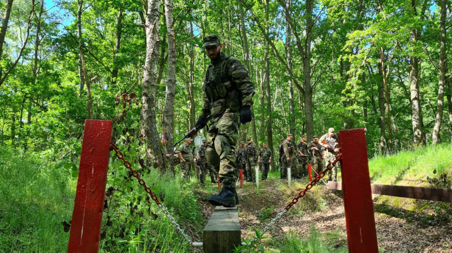 9_bojova_draha_autor_svob._houdek_a_svob._krasa.jpg