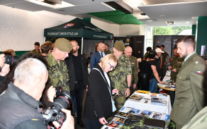 Army den