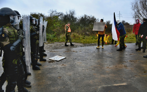 CRC tým a fiktivní tým demonstrantů