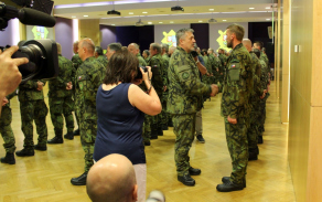 10_ngs_ocenuje_vojaky_az_autor_kapitanka_sofie_halikova.jpg