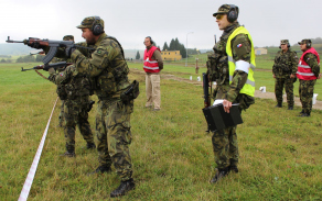 12_strelby_ze_samopalu_autor_kpt._halikova.jpg