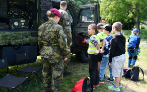 12_voj._technika_lov_iveco_autor_kpt._martina_sofie_halikova.jpg