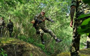 13_bojova_draha_autor_svob._houdek_a_svob._krasa.jpg